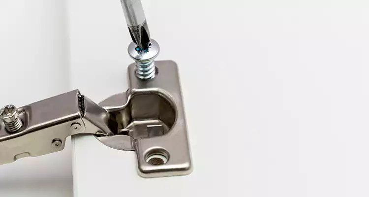 Screen Door Hinge Repair in Fort Walton Beach, FL