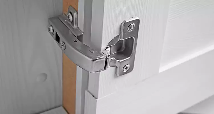 Shower Door Hinge Replacement in Fort Walton Beach, FL