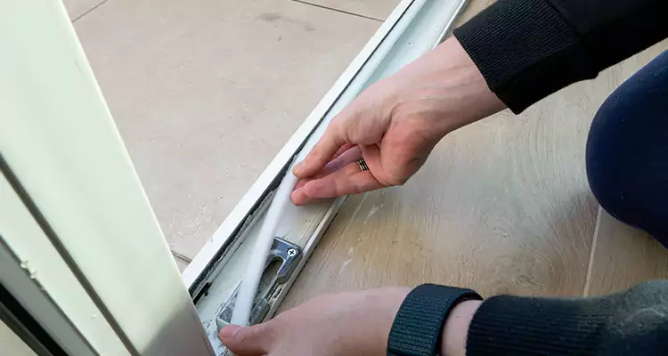 Garage Door Off Track Repair in Fort Walton Beach, FL