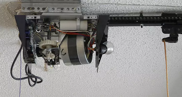 Emergency Garage Door Opener Repair in Fort Walton Beach, FL