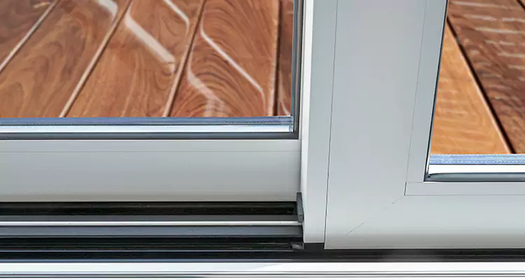 Patio Door Jammed Shut in Fort Walton Beach, FL