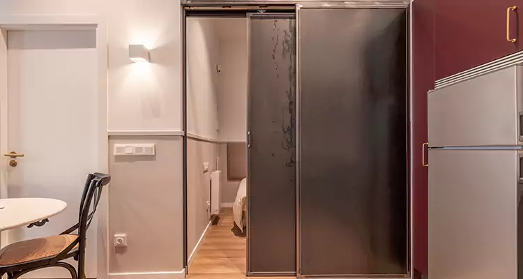 We Fix Closet Sliding Door in Fort Walton Beach, FL