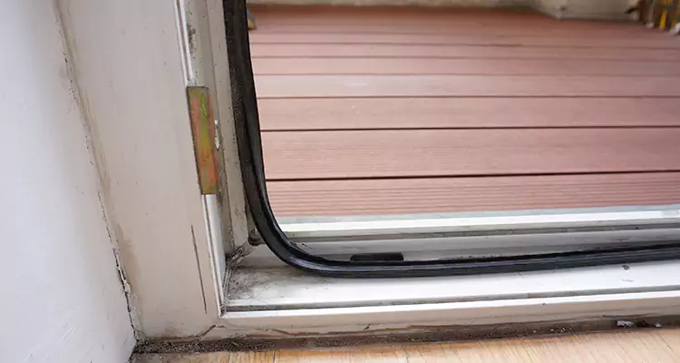 Why Choose Us for Leaking Sliding Glass Door Repair in Fort Walton Beach, FL?