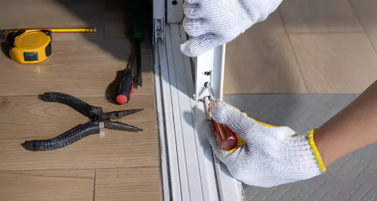 Screen Door Wheel Replacement in Fort Walton Beach, FL