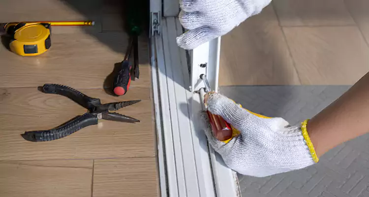 Closet Sliding Door Track Repair in Fort Walton Beach, FL