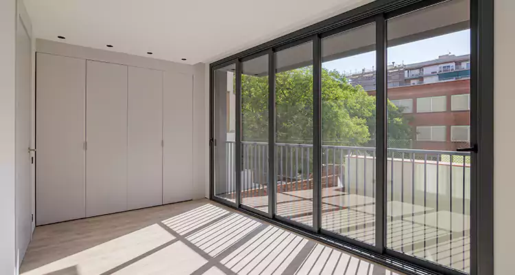 Fix Sliding Screen Door Track in Fort Walton Beach, FL